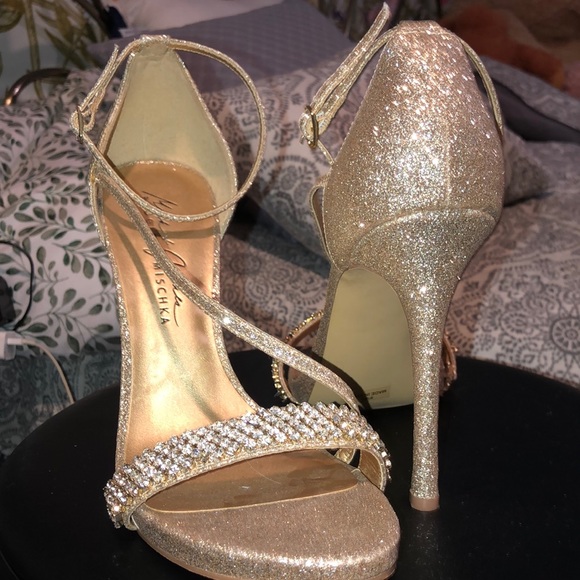 Heels - Picture 2 of 7